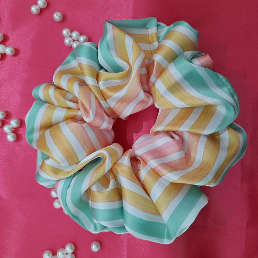 Stripe vibe satin scrunchy