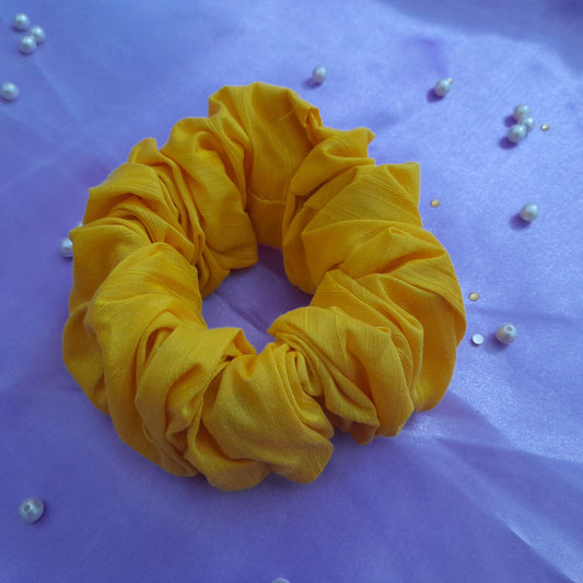 Yellow bun raw silk scrunchie