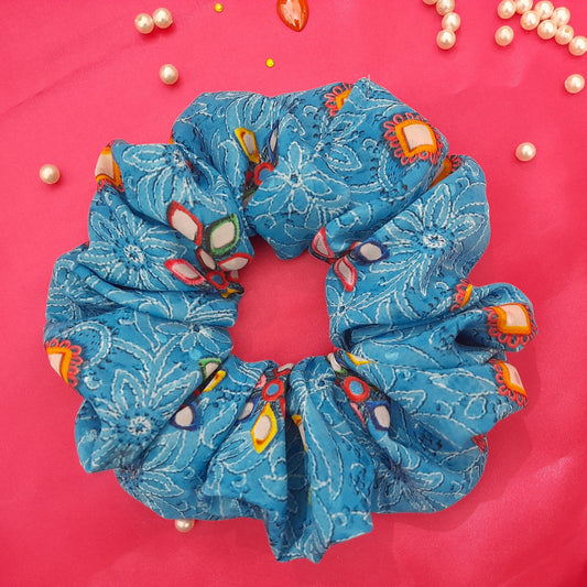 Mirror print scrunchie